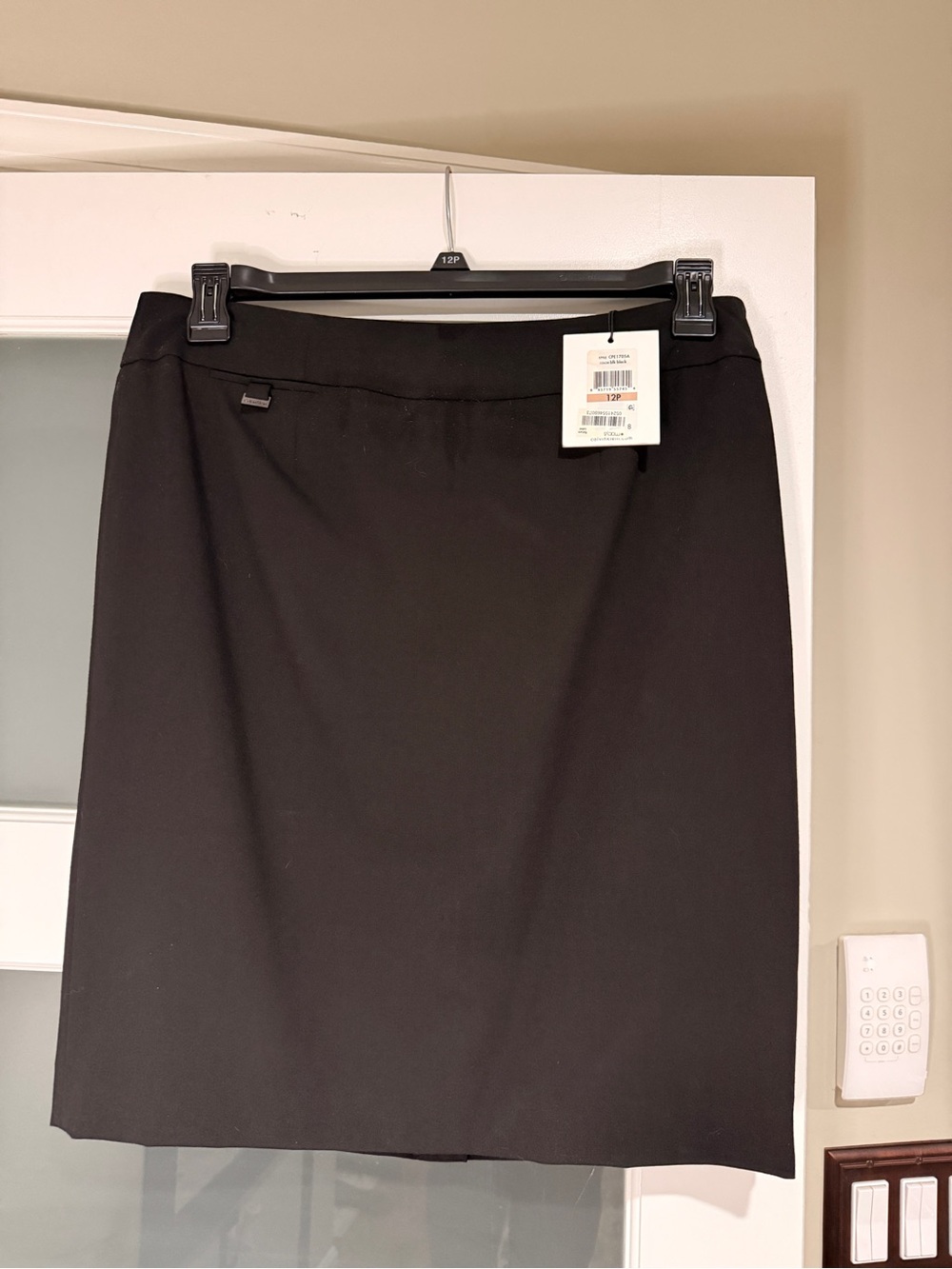 Calvin Klein Black Pencil Skirt 12P Petite NWT Stretch Career Workwear